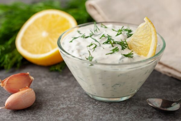 Herb yoghurt sauce
